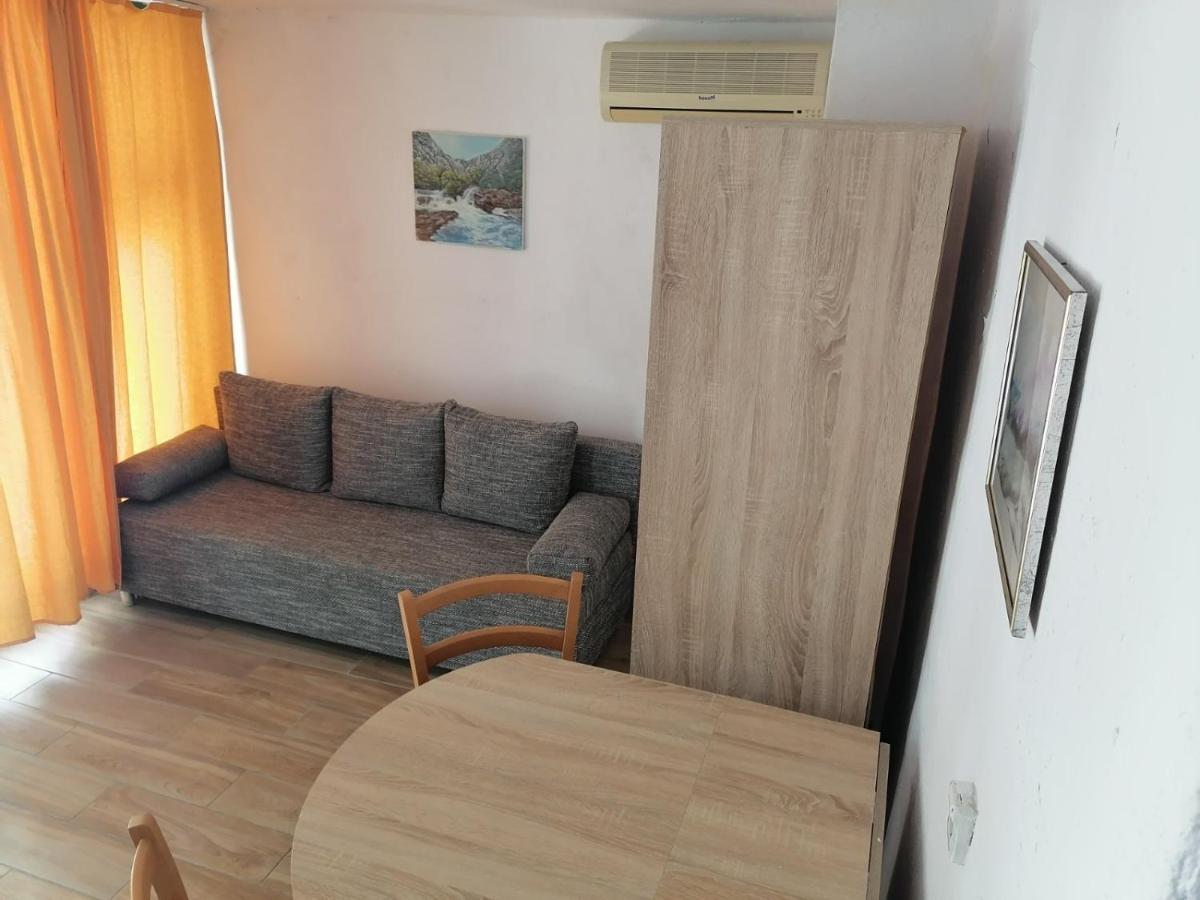 Apartman Milica Golubic  Exterior foto
